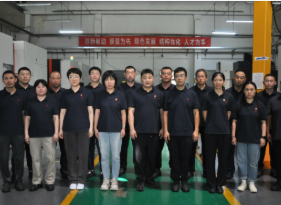 以匠心鑄就卓越，以創(chuàng)新引領(lǐng)未來(lái)  華德液壓王西杰技能大師工作室獲評(píng)“區(qū)級(jí)技能大師工作室”稱號(hào)